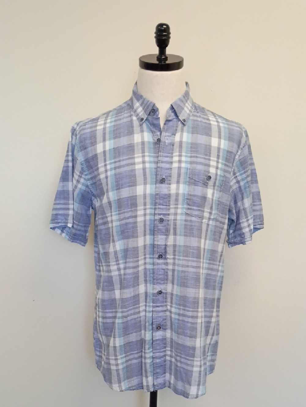Weatherproof Light Blue Plaid Button Up Shirt Size Medium